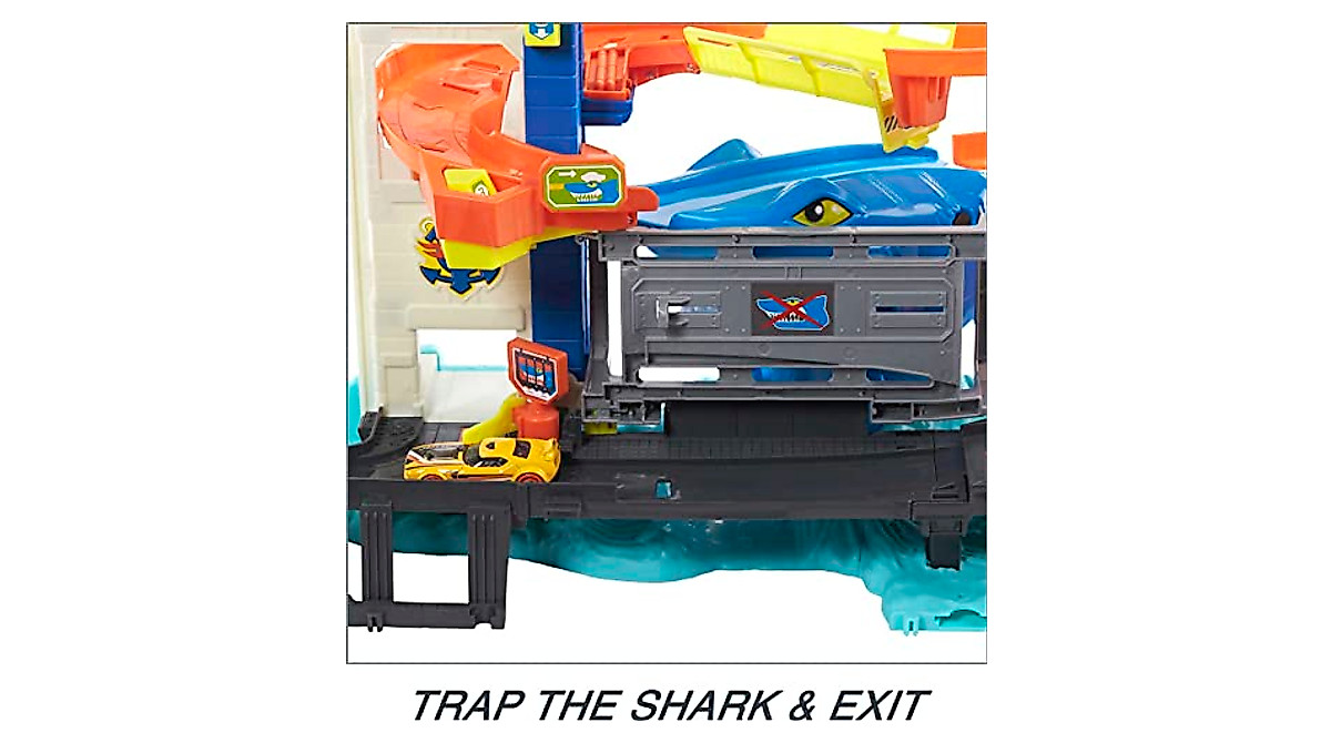 Hot Wheels Shark Escape Toy Car Track Set