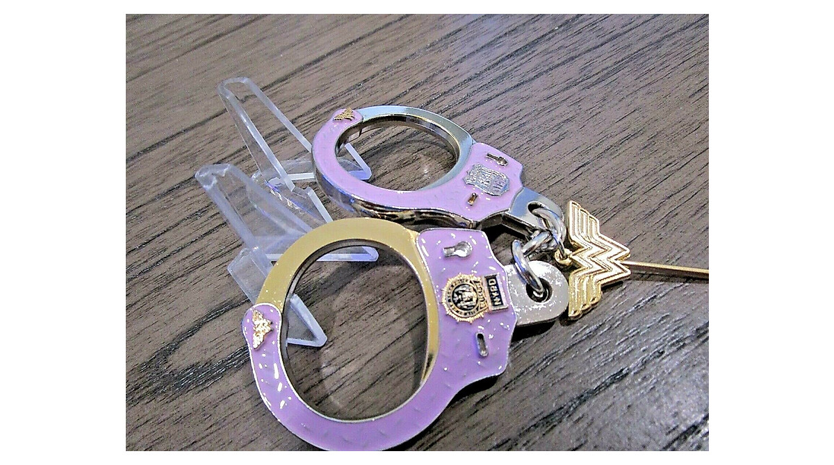 NYPD Detectives Wonder Woman Pink Handcuffs Coin