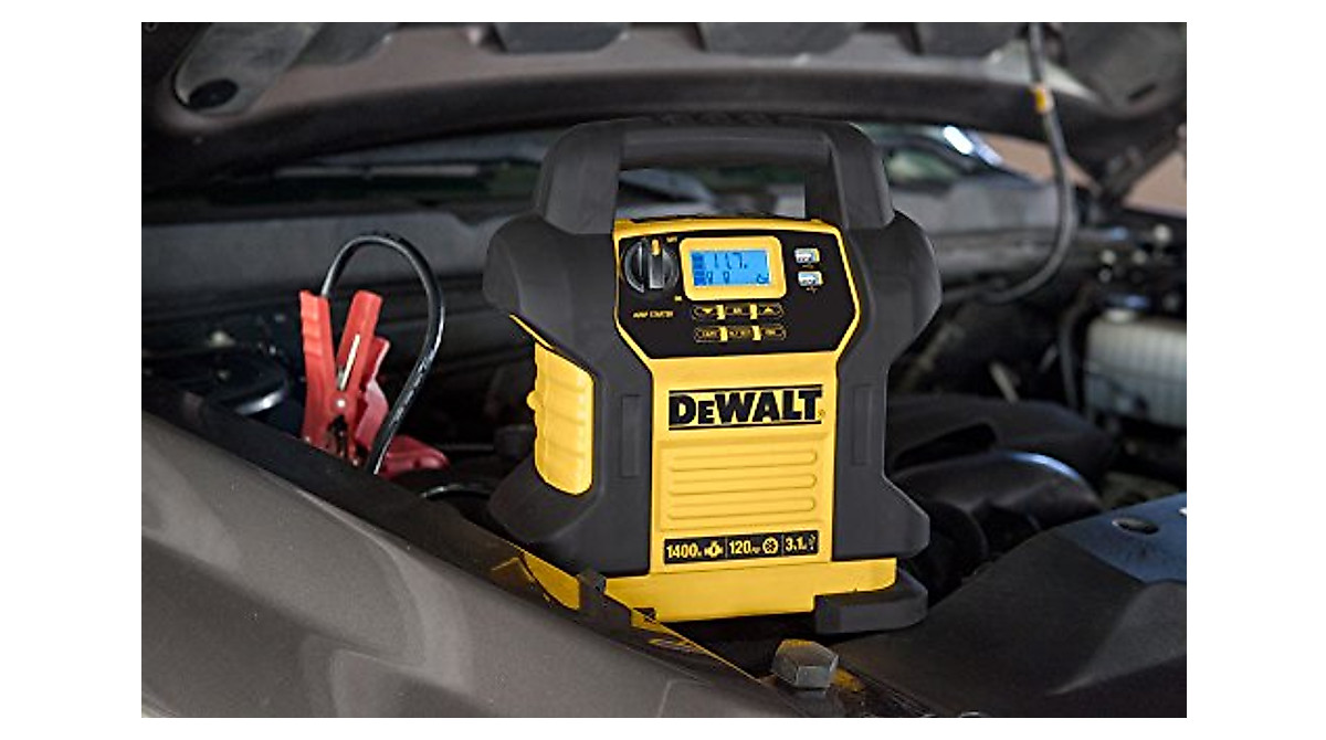 DEWALT DXAEJ14 Power Station: Jump Starter & Air Compressor