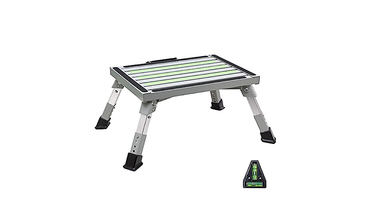 Homeon Wheels Aluminum RV Steps - Adjustable and Non-Slip
