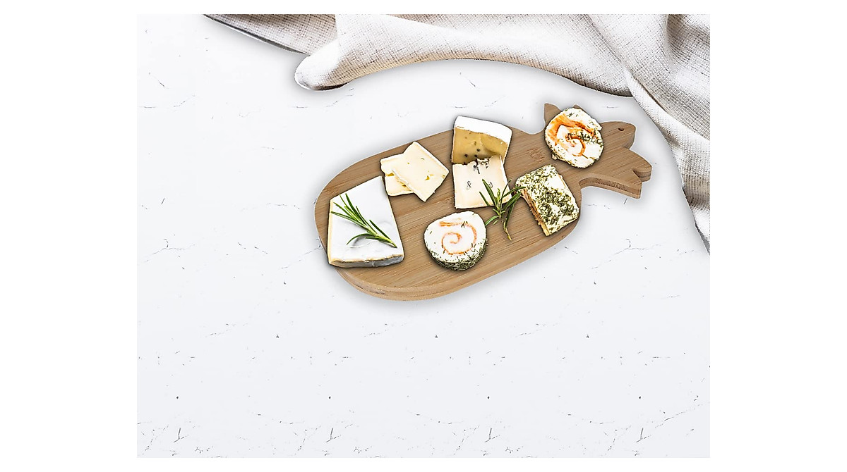 Vastigo Pineapple Bamboo Board: Serve in Style