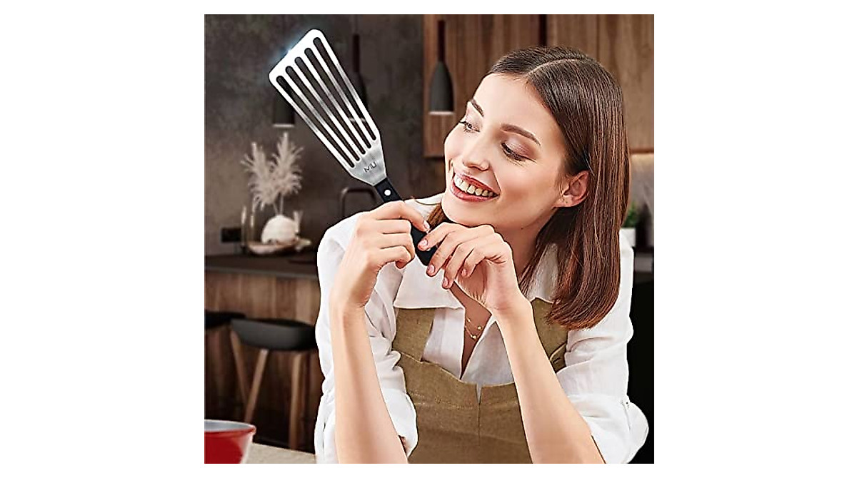MIU Fish Spatula Stainless Steel – Flexible, Durable & Heat-Resistant