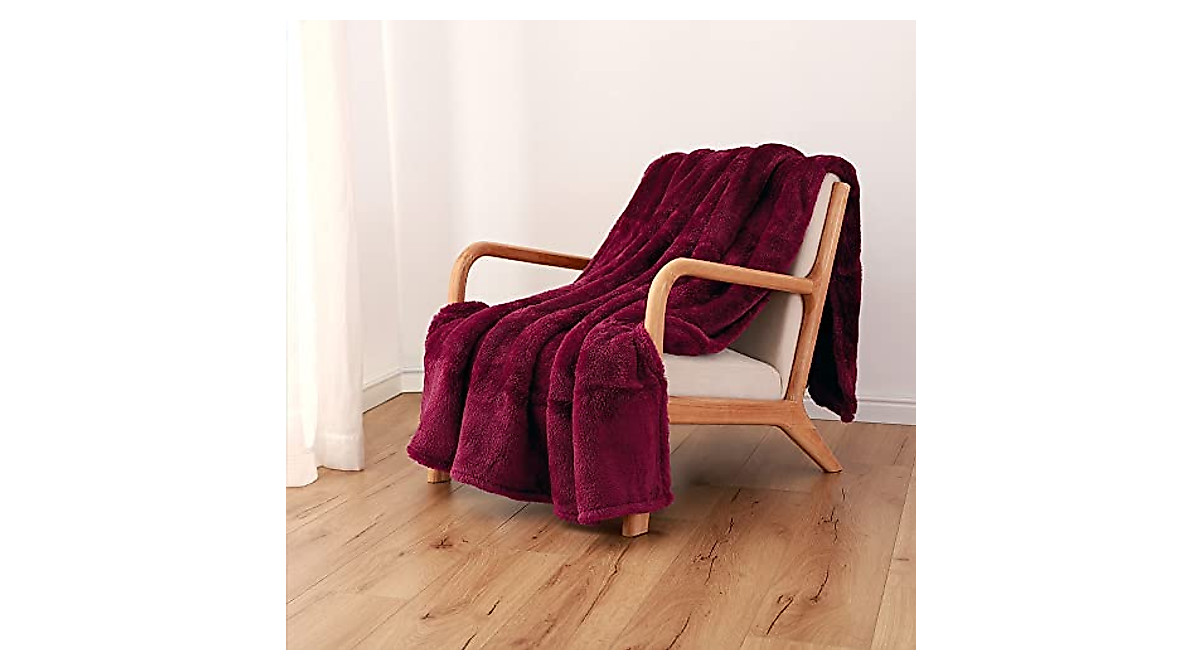 berkshire-extra-fluffy-throw-ultra-plush-55x70-wine-blanket