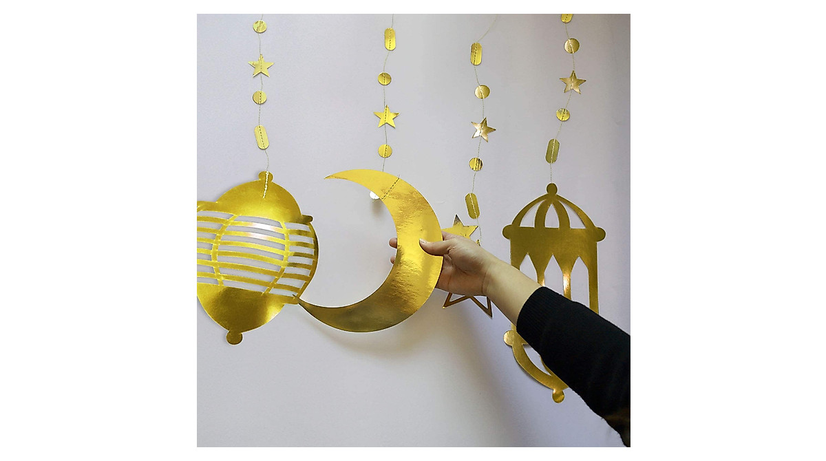 Gold Star & Moon Ramadan Decor - 16-Piece Eid Celebration Garland