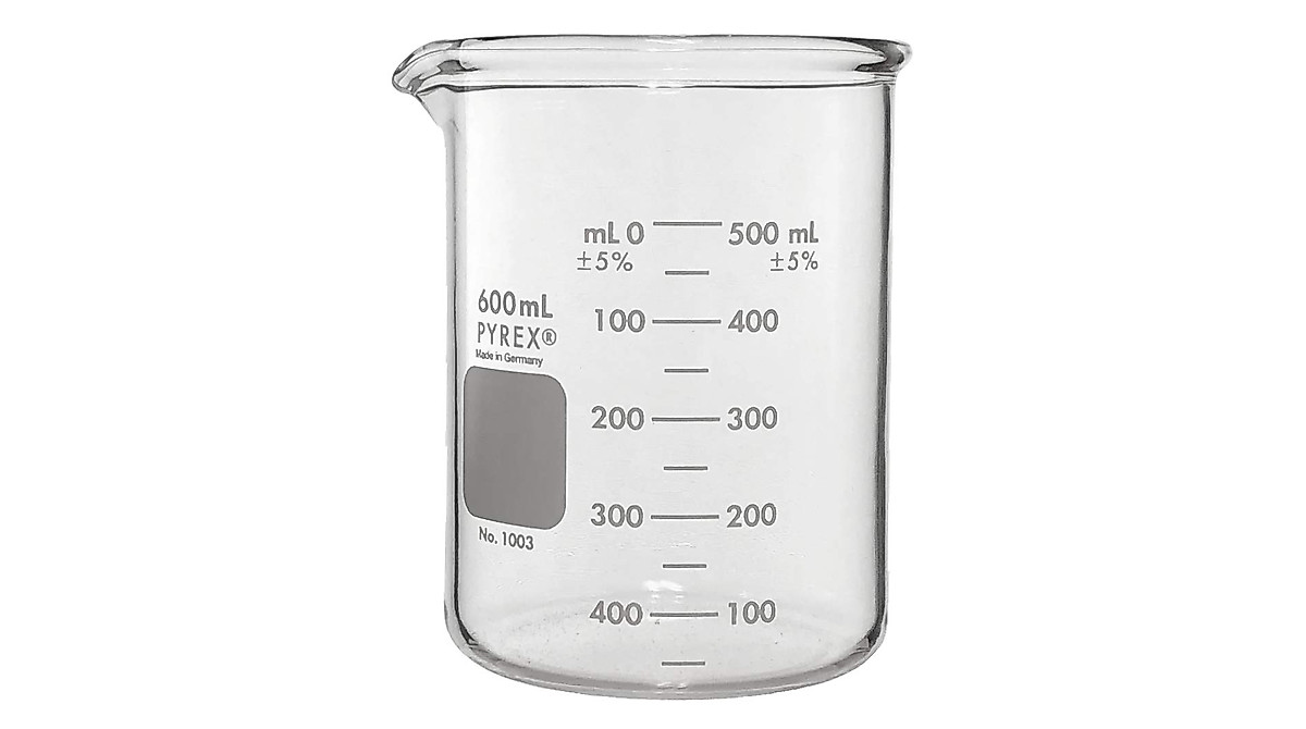 PYREX Heavy Duty 600mL Beaker with Graduations & Spout | Durable Lab Glass