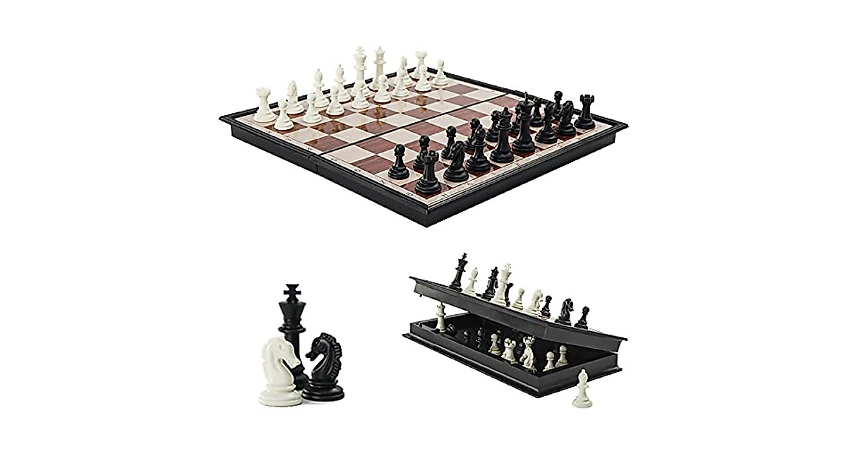 MUKAYIMO Mini Chess Board – Travel-Friendly & Magnetic Pieces