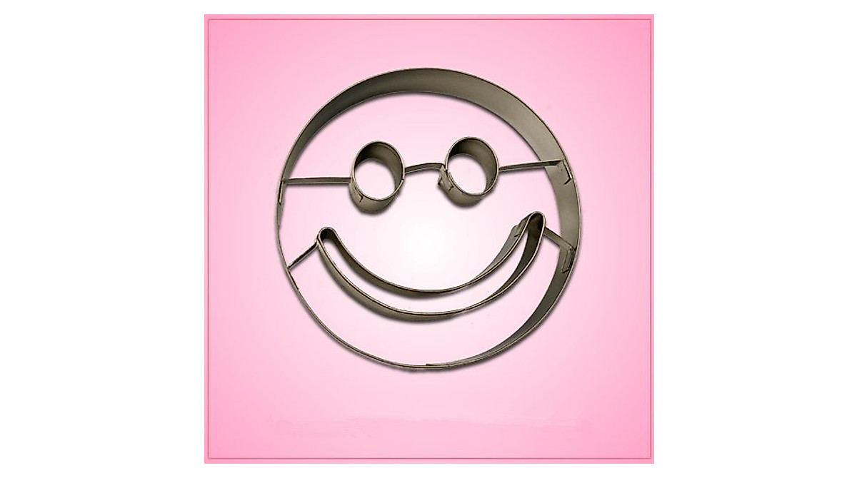 Smiley Face Cookie Cutter - Fun Baking Tool