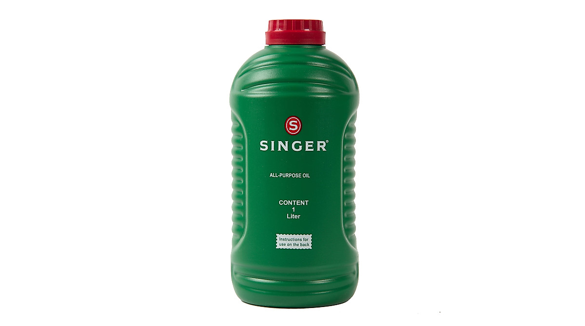 SINGER 1L Industrial Sewing Machine Oil - Smooth Performance