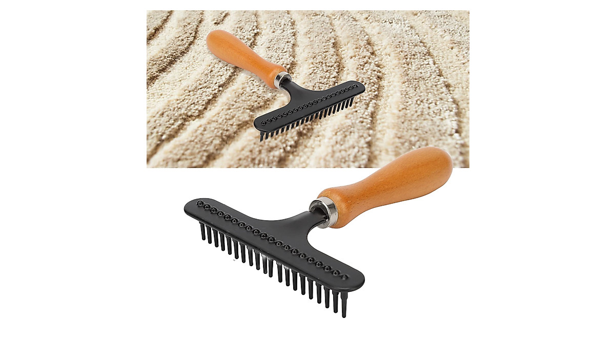 Handheld Carpet Rake - Fluff & Clean Your Rugs