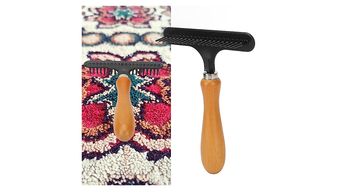 Handheld Carpet Rake - Fluff & Clean Your Rugs