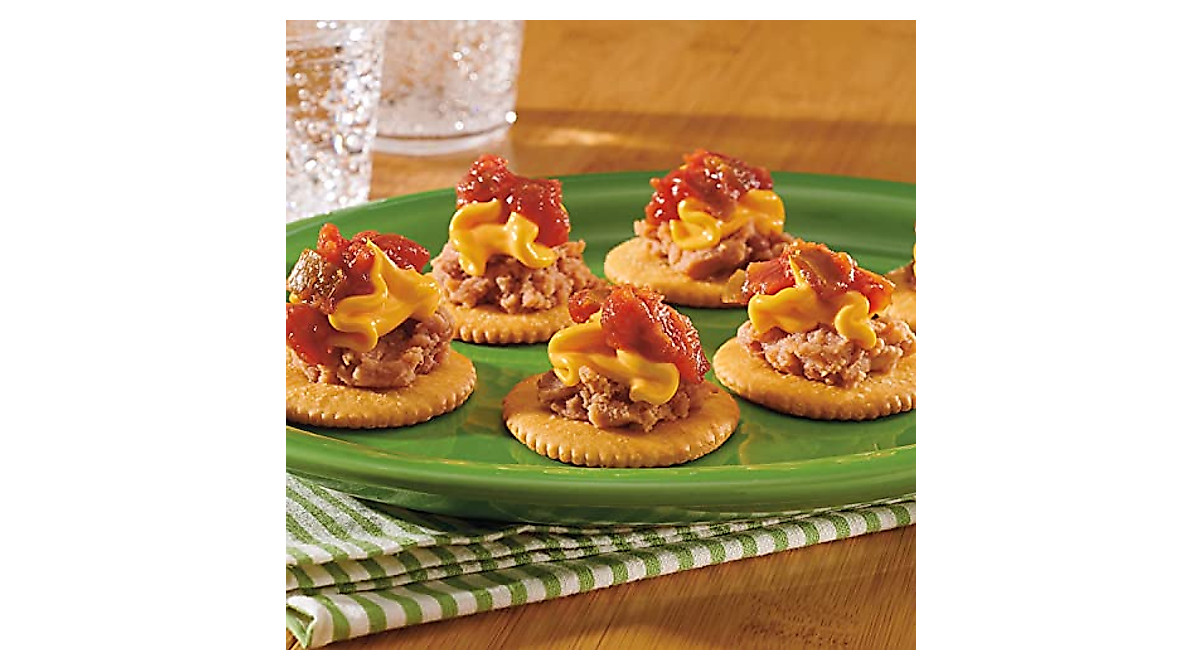 RITZ Crackers & Easy Cheese Cheddar Snack Pack