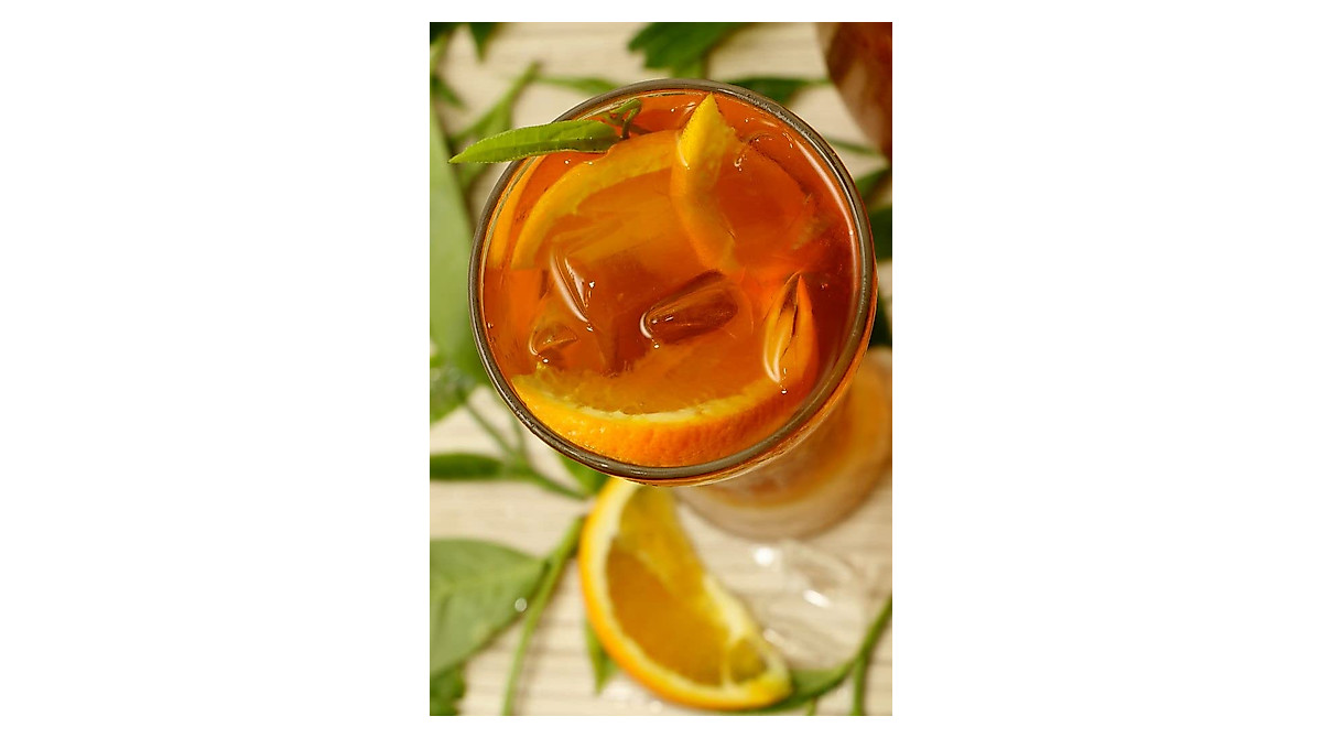 Walters Bay Peach Iced Tea - Refreshing & Unsweetened