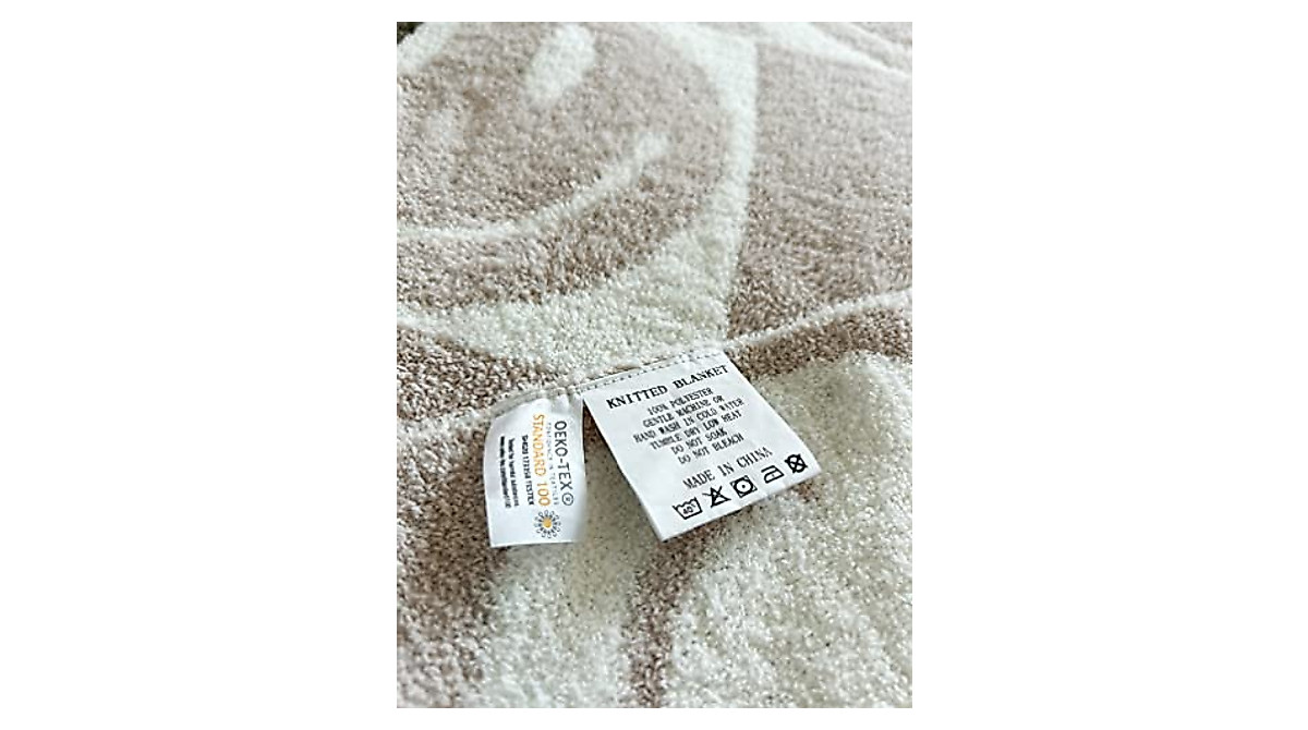 checkered print smile blanket