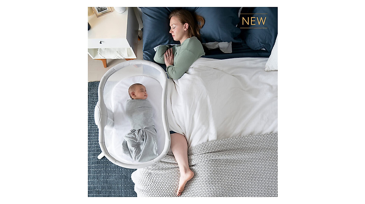 HALO BassiNest Swivel Sleeper & Waterproof Mattress Pad Bundle