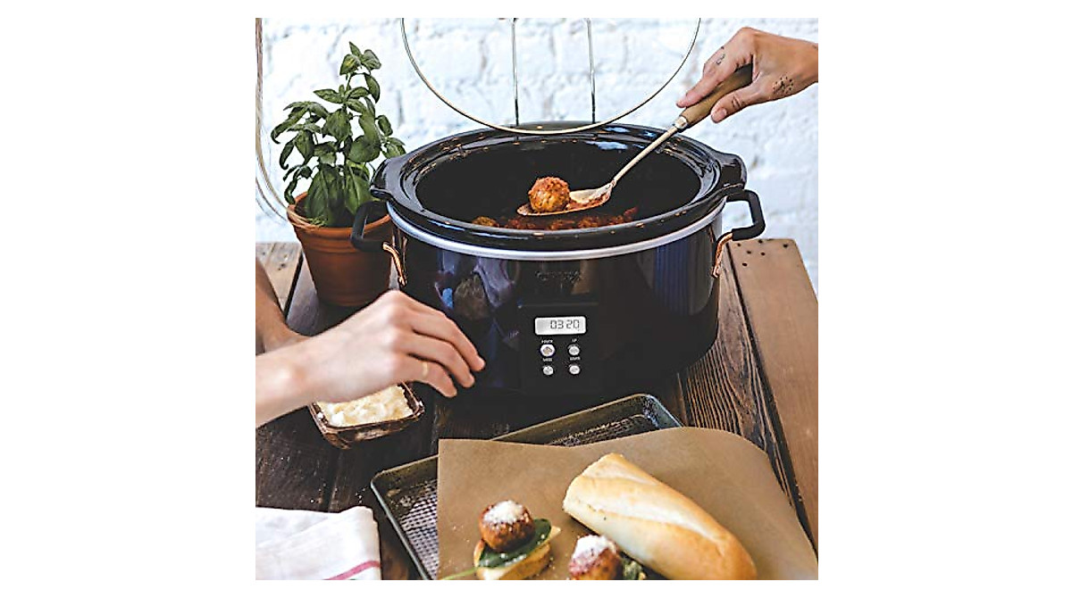 CRUX 6-Quart Programmable Slow Cooker with 20-Hour Timer - Black