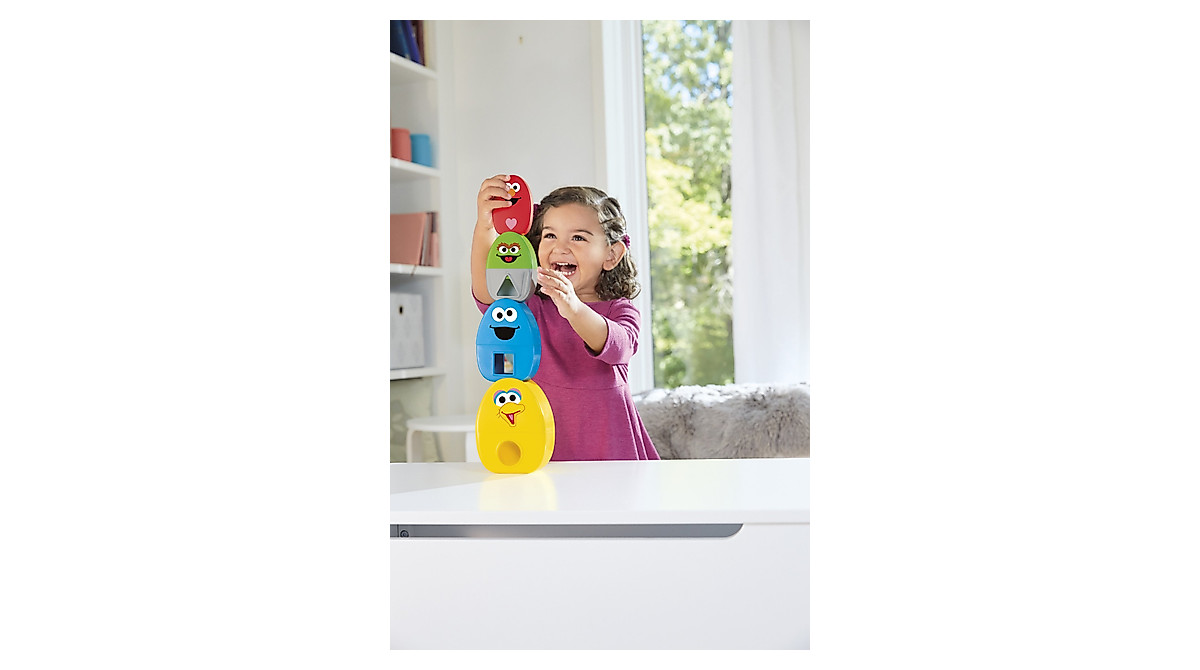 Elmo's Stack & Nest Friends for Fun Learning