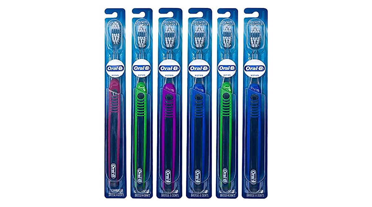 Oral-B Indicator Toothbrush with Soft Bristles & Compact Head