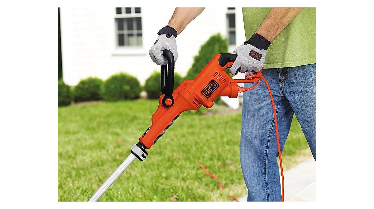 BLACK+DECKER GH3000 7.5-Amp String Trimmer for Lawn Care