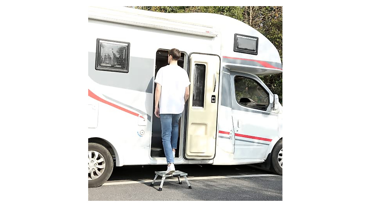 Homeon Wheels Aluminum RV Steps - Adjustable and Non-Slip