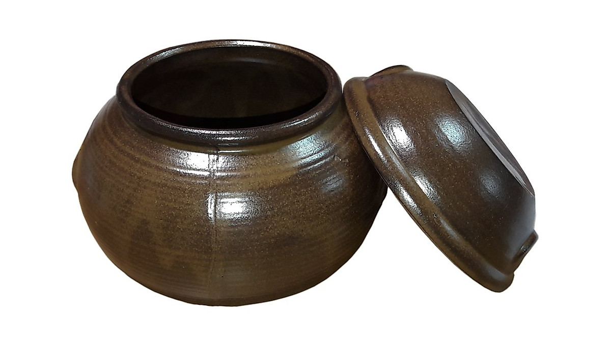 Compact Korean Earthenware Hangari Jar - Perfect for Fermenting