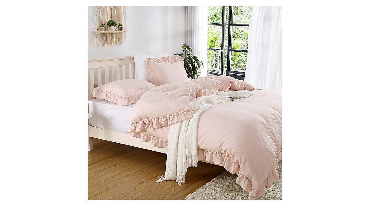 Soft Pink Ruffled Duvet Cover Set for Twin Beds