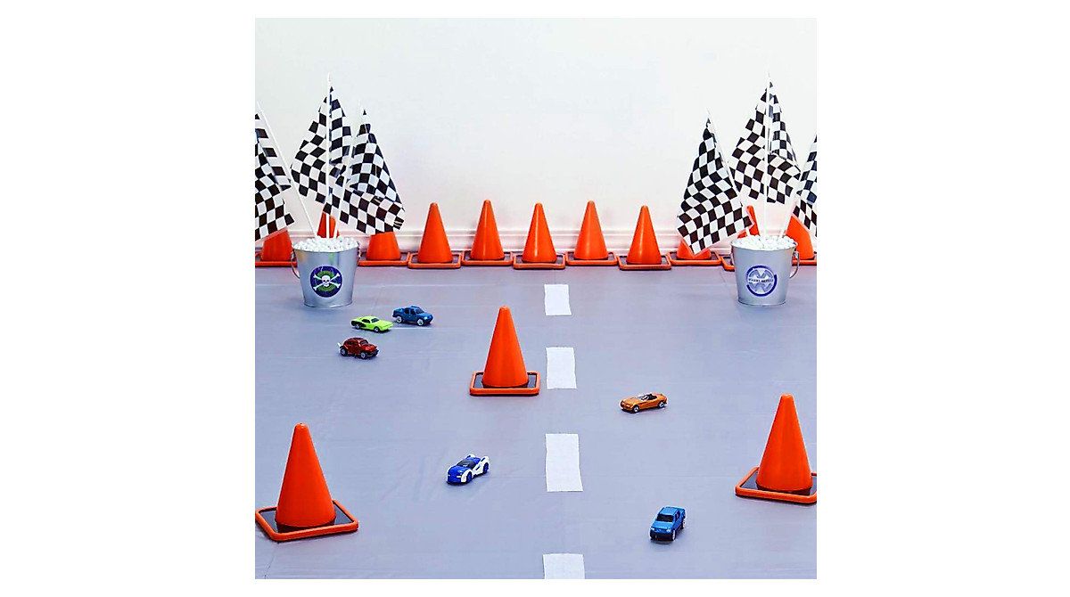 12Pcs Checkered Race Flags for Kids' Parties
