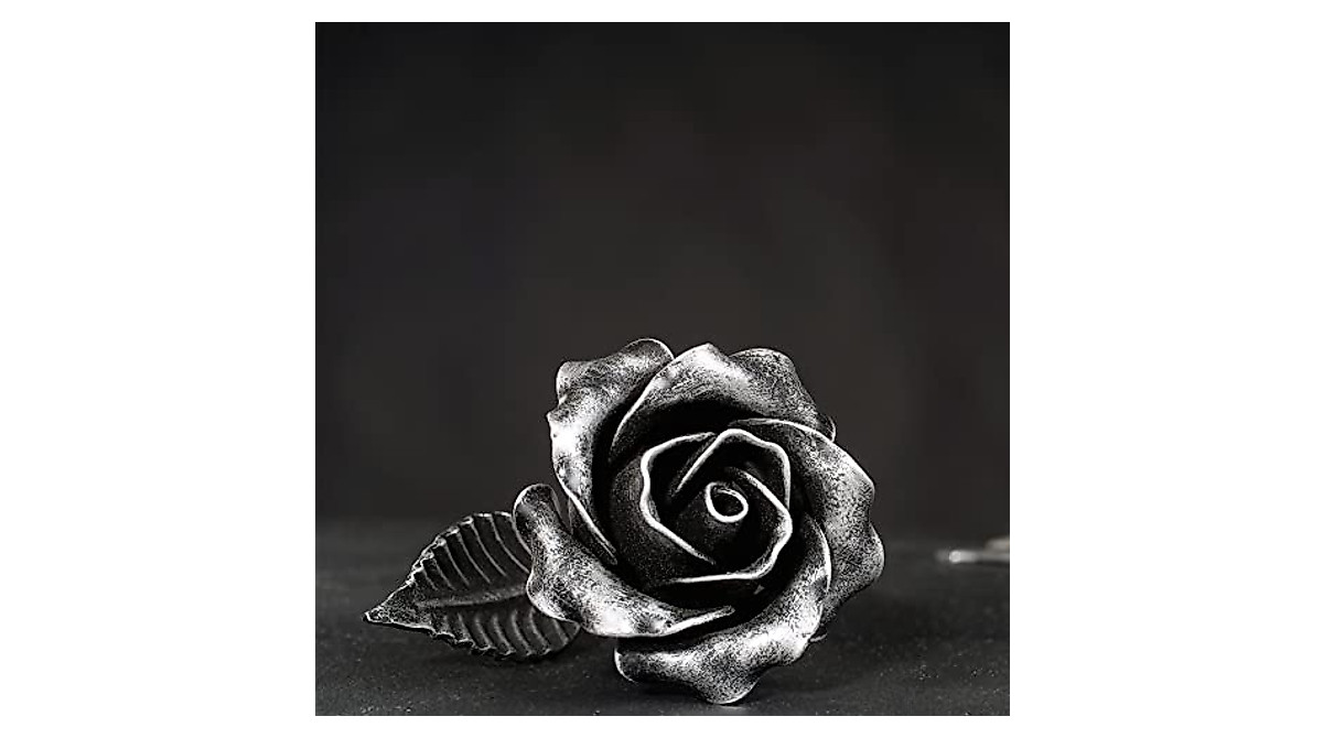 MakuliSmit Hand Forged Iron Rose Sculpture - Unique Gift of Love